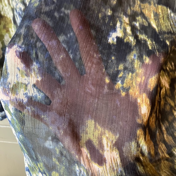 Multicolor Abstract Button-Up Blouse - Picture 2 of 4